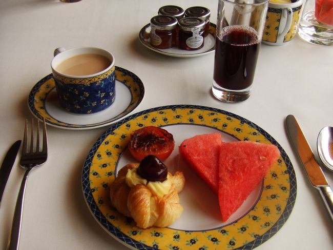 今日もおいしいパンを。<br />少し中心地からは離れてますが、本当に<br />いいホテルでした。