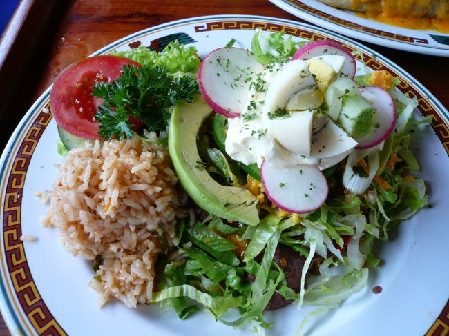 トスターダス（４５０００ルピー・約４５０円）