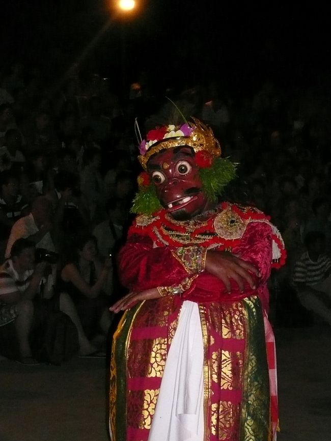 怪しい？楽しい？キャラクター達が登場しました。<br /><br />満員御礼でした。