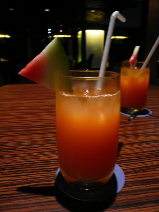 ホテルに帰り、今頃になってのウェルカムドリンクを頂きました。<br /><br />お酒は入っているわけではなく、フルーツパンチジュースです。