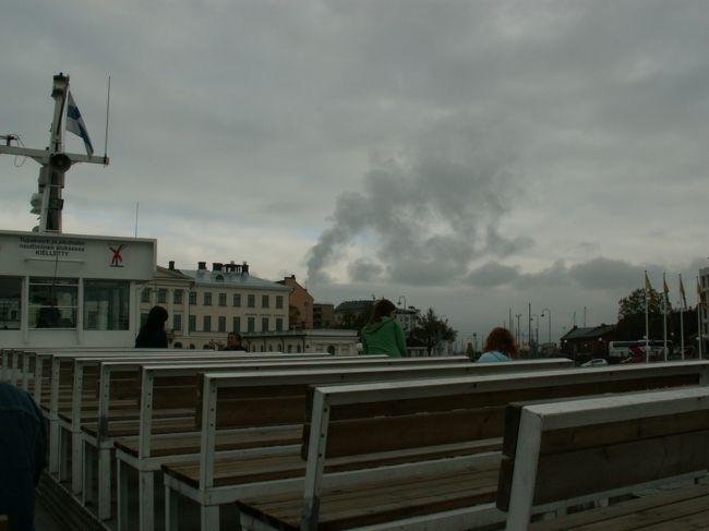 スオメンリンナ要塞行きのフェリー。<br />さむかったぞぉ・・・・