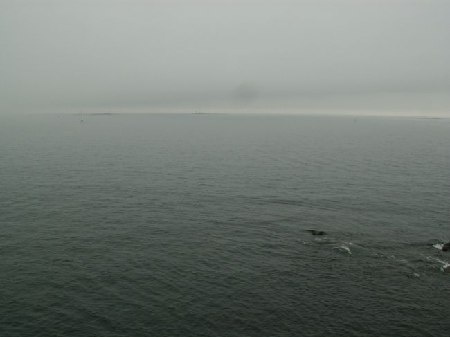 北欧の海です。<br />天気が悪いから、余計に寒そぉ〜。
