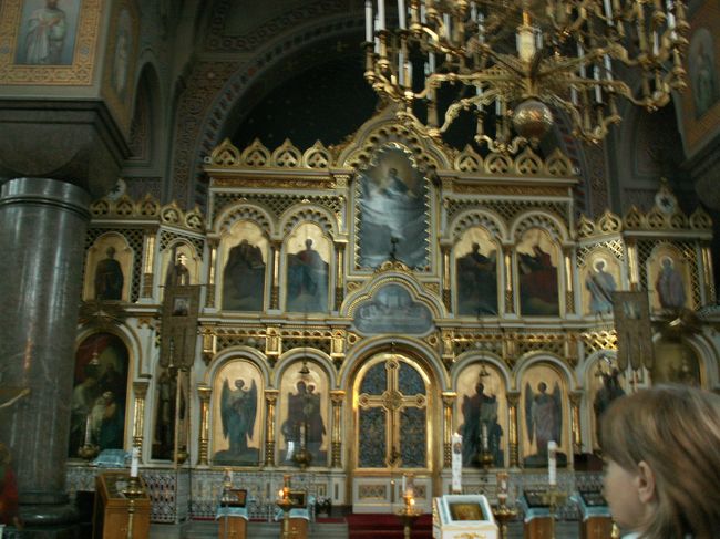 「ウスペンスキ寺院」の祭壇。<br />