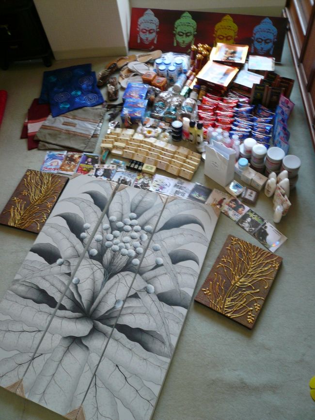 枚数が多くなってきましたので、最終日とお土産たちは、<br /><br />後半に書きます。<br /><br />←これは後半の予告です。<br /><br /><br /><br />長々と書いてきましたが、参考になりましたでしょうか？<br /><br />後半もお楽しみに。<br /><br /><br />　　　　　　　　　LOVE＆TRAVEL