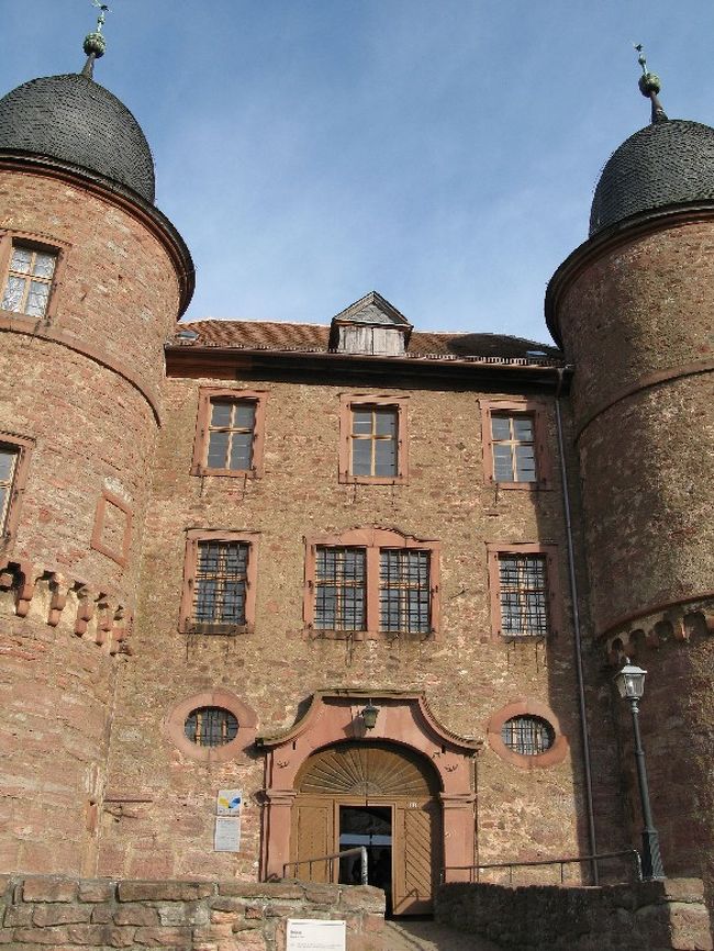 日本のガイドブックには載っていないけれど、圧巻の要塞でしょ！