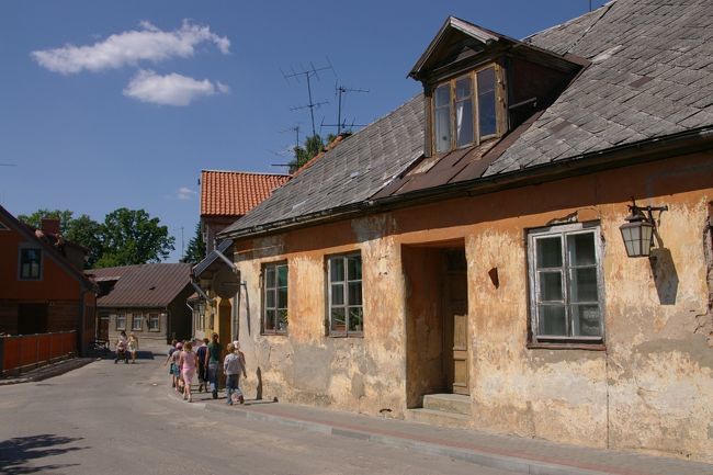 古い家並みが残っている。