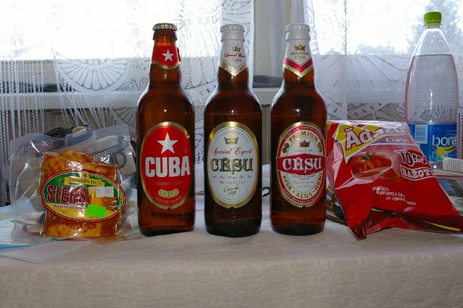 一番右のビールが美味かった。<br /><br /><br /><br />「バルト三国の旅７（アーライシ要塞）」へと続く。。。