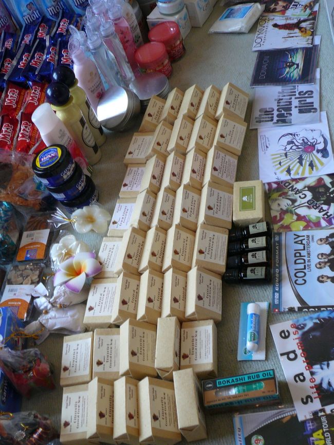 家路に着きお土産を広げました。