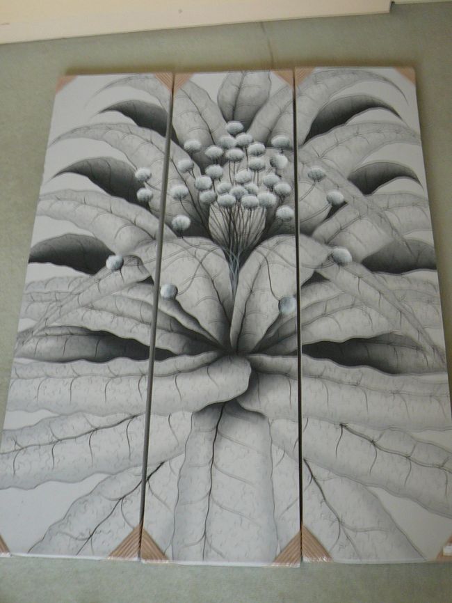 絵画その?　デンパサールのウナギで購入<br /><br />３枚セットで280,000ルピー（2,800円！)<br /><br />両親への引っ越し祝いに購入しました。