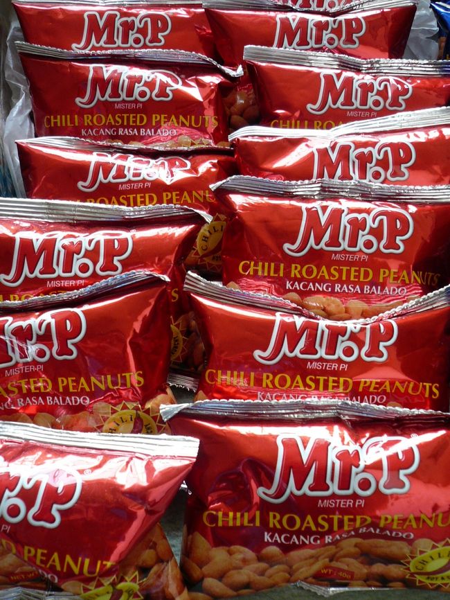 Mr.Pのチリ味（カルフールにて3,050ルピー・約３０円)<br /><br />なぜか少し安い、けど負けず劣らず美味しいです。