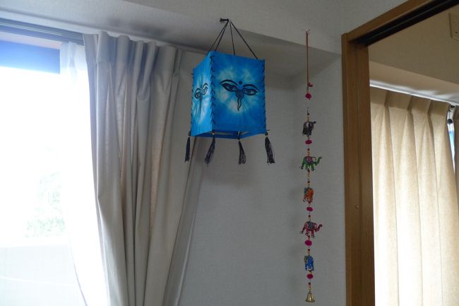 残すはお土産買いのみ。<br /><br />買ったものをちょっとだけ紹介☆<br /><br />ブッダアイのランプシェード<br />（右のゾウはインドで先月購入）