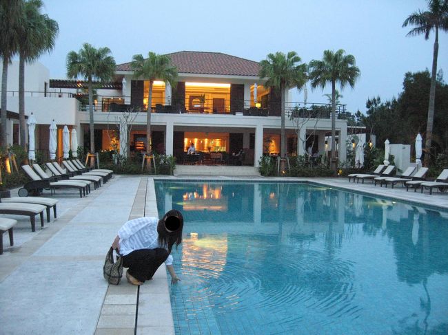 夕食はホテル内のレストラン♪<br /><br />ここではイタリア料理（だと思います。）のコースが￥７０００〜くらいから食べる事ができます。