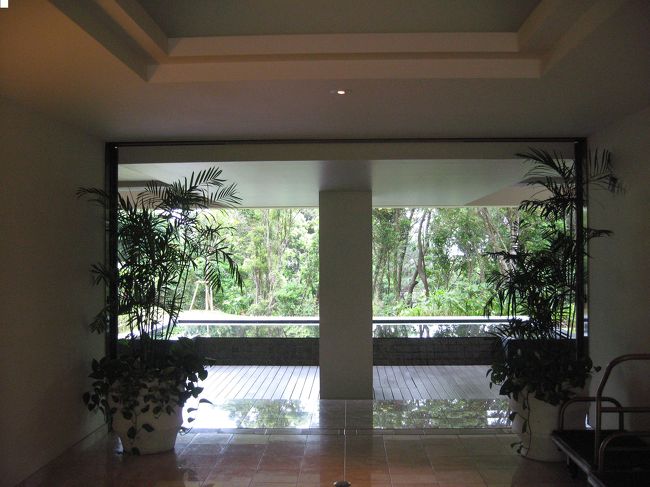 ＥＶで部屋まで昇ります。