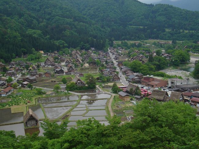 わ〜、一気にタイムスリップした様な光景♪<br />「日本昔ばなし」みたい。<br />