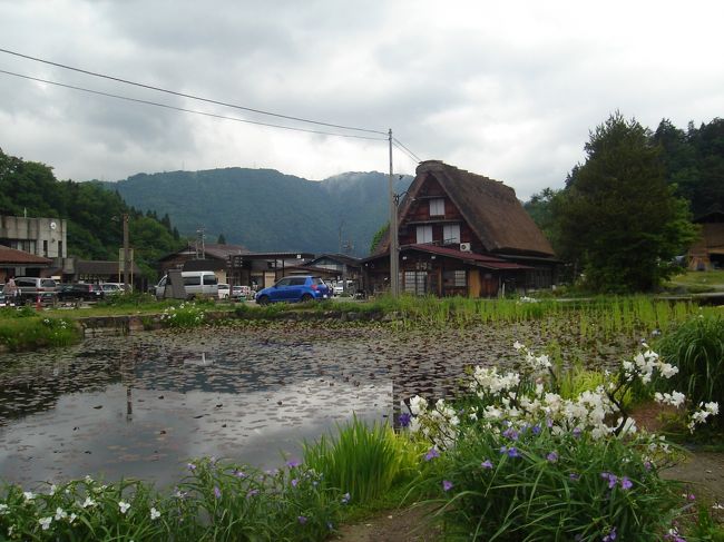 そろそろ帰らなくては･･･。<br /><br />車のナビで自宅まで検索すると、約６時間との事。<br />東海北陸道→北陸道→上信越道→関越道を通り自宅へ戻ります。<br /><br />五箇山も行きたかったし、また来たいな〜。<br />高山も白川郷も本当に気に入りました♪