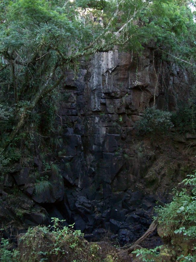 滝観光地点となってるも枯れている。。