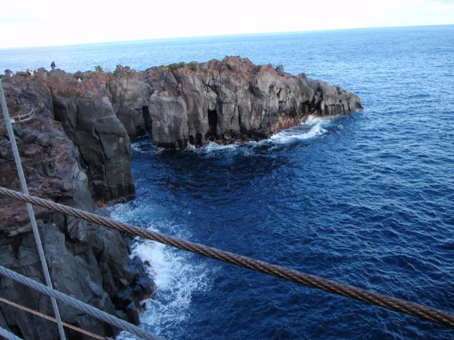 伊豆高原にある「門脇の吊り橋」へ行きました<br />大勢で歩くと少しゆらゆら揺れます