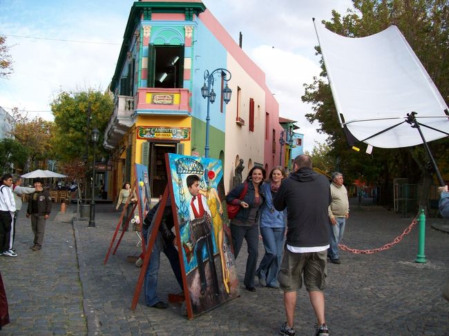 そこに「カミニート」と呼ばれる一角があり、去年だったかテレビで色彩鮮やかな建物群を見て、是非、いや必ず寄ってみようと思ってました。