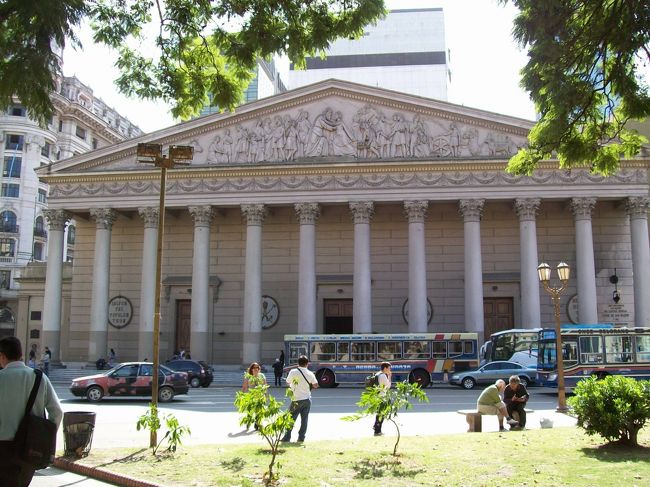 大聖堂（カテドラル・メトロポリターナ）