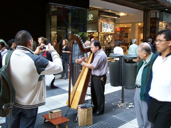 フロリダ通りの音楽家