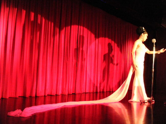 いよいよショーの始まりです。