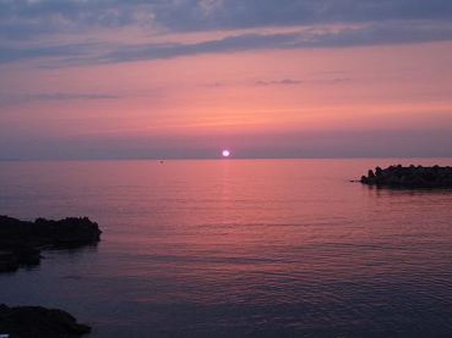 夕焼けは、真っ赤だったんだけど、<br />写真で撮るとピンク色になっちゃう(^_^;)