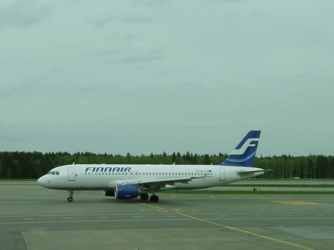 5/22　関空からフィンランド航空でヘルシンキ経由ブダペスト。<br />写真はヘルシンキ空港で撮影のフィンエア機です。<br />ヘルシンキ空港はMarimekkoやムーミンのショップがあって見て回るのが楽しかった。<br />帰りの乗り継ぎでムーミンマグカップを買いました。