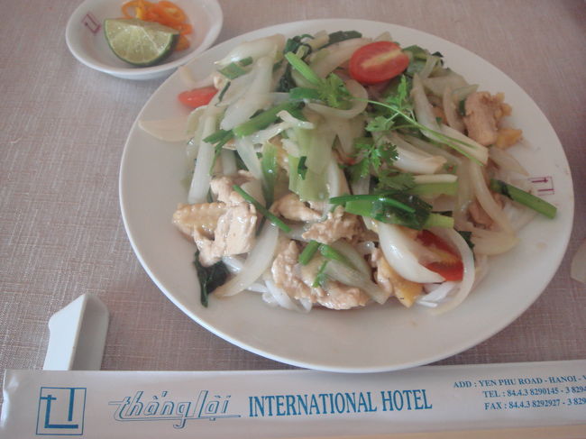 う、うまああいいいー。タンロイのレストランも、意外とおすすめですよ。