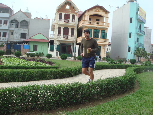 すみません。朝からビイル片手に。でも、なぜか疾走。