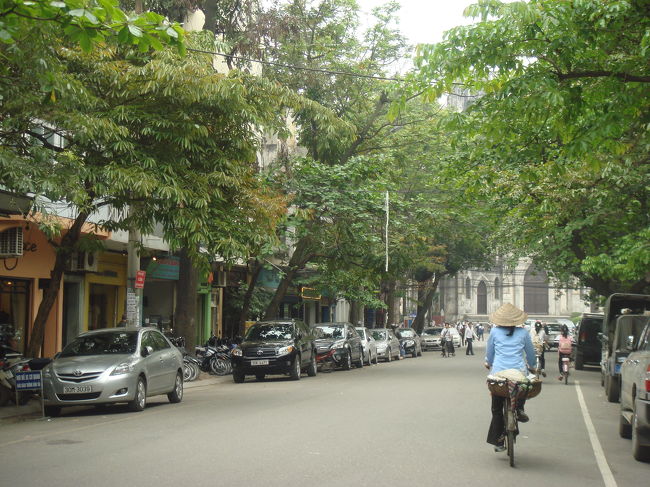 だいたい、この教会の周り好きだし、街並みも。気持ちいいホテルをまだ探せずにいるのはかなしい。