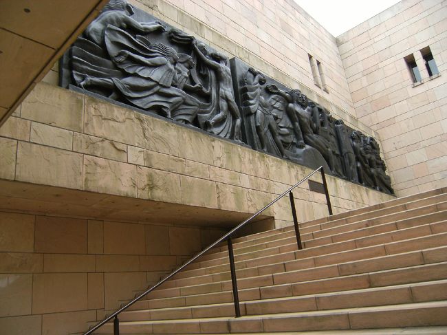 アポロンレリ−フ