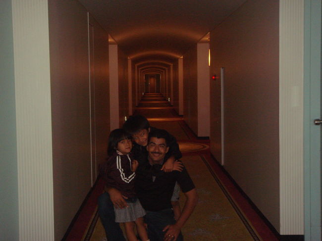 ポートピアホテル廊下です。