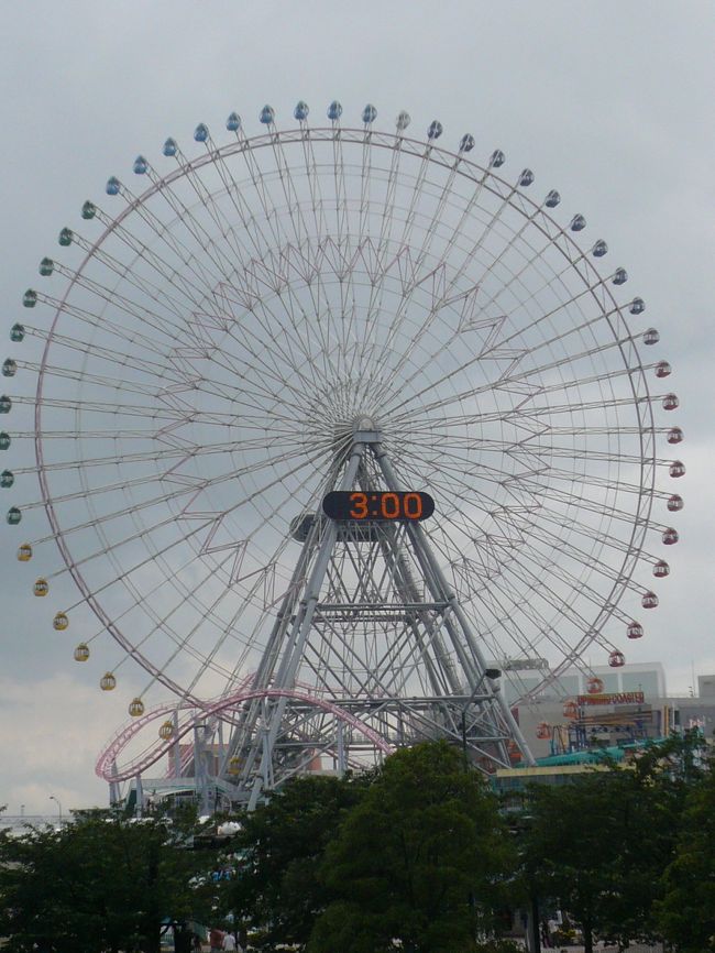 地下鉄でみなとみらいへ移動しました。