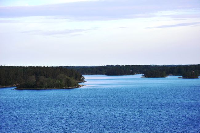 湾の波打ちが綺麗ですね。