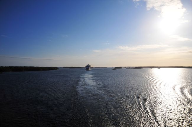 太陽が上がってきました。<br />６時２７分でした。