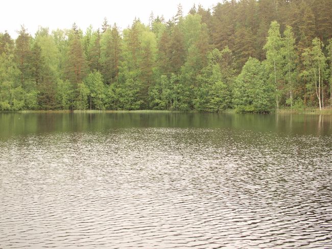 キラキラした湖面。<br /><br />知らないうちに、<br />自分の呼吸が、深くゆ〜〜〜っくりになっている事に気がつく。