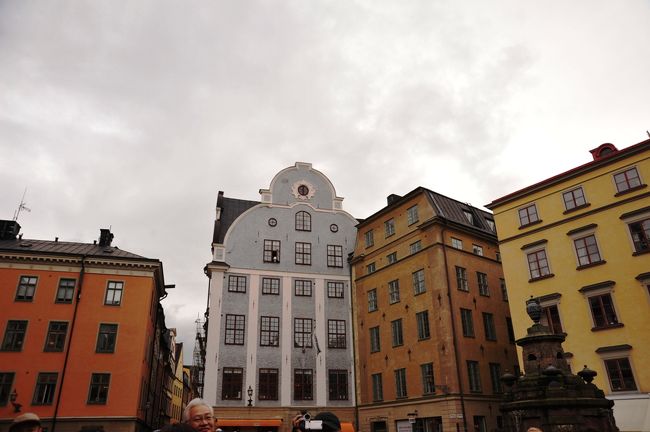 広場の周りの建物<br />やっぱドイツ風でんなー