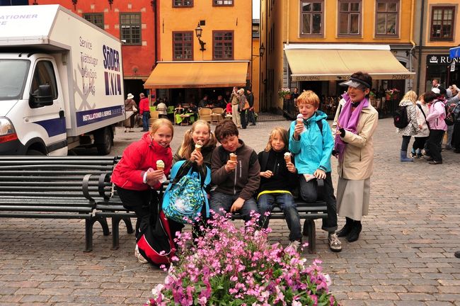 ソフトクリームを食べながら記念撮影！<br />