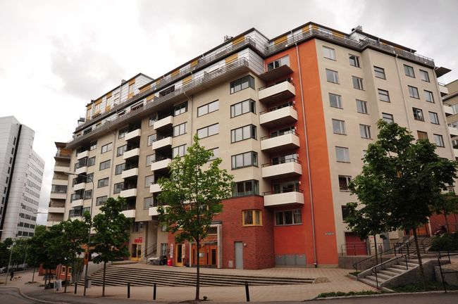 そして郊外の中華店で昼食です。<br />周囲は住宅街、マンション