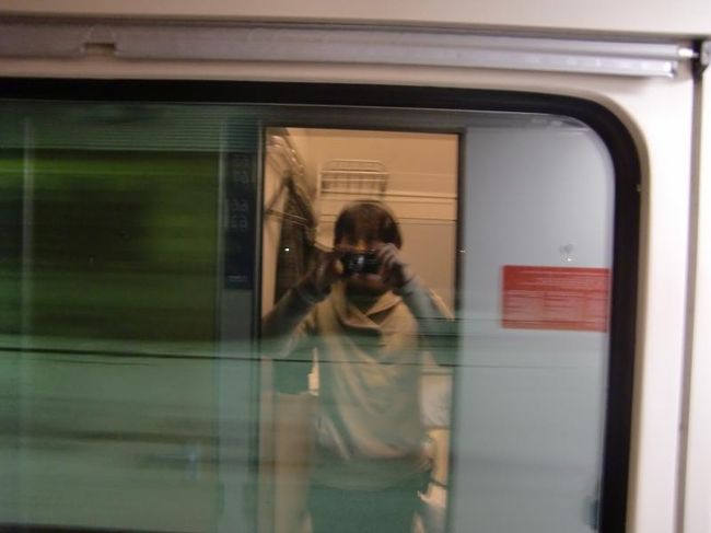 諦めた顔して飛び乗る列車はきっと動かない。<br /><br />―孤独なTraveler/the FIELD OF VIEW