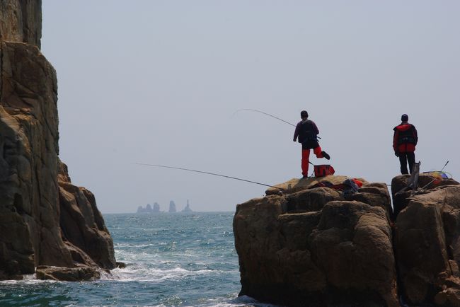 ここにも・・・<br /><br />ここまで来て釣りをする人は韓国でもお金持階級でしょう。