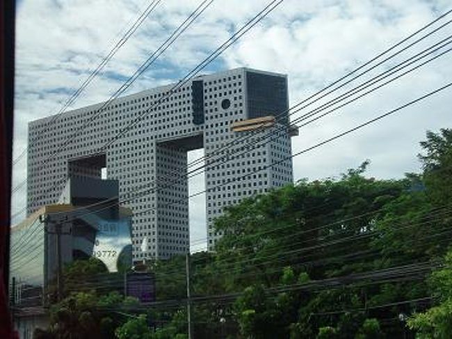 象の形のビルもありましたよ〜(*⌒▽⌒*)