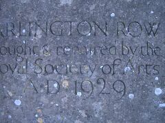 Arlington Row の碑。