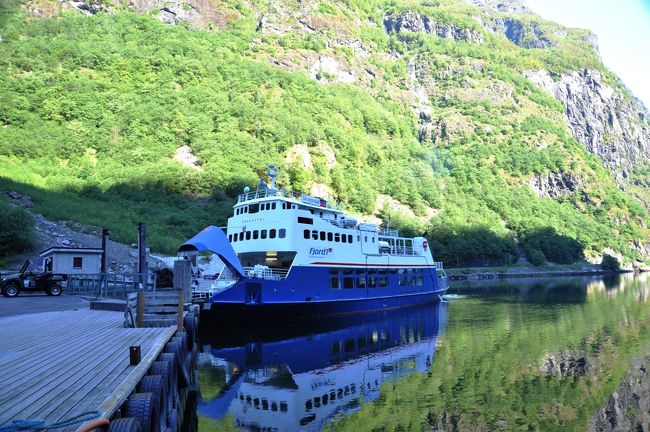 この客船に乗ります。