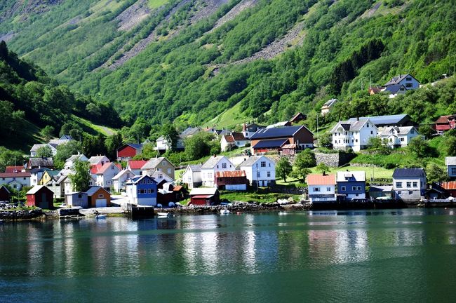 日本語アナウンスで<br />　小さな教会のある・・・と言っていましたが、