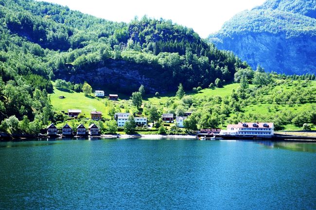 フロムの町が見えてきました