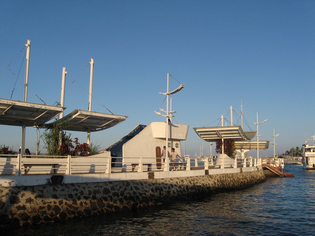 こちらで待ちぼうけです。