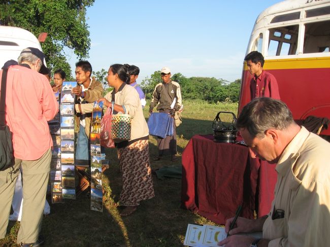 着陸後、シャンパンで乾杯。その後、搭乗証明書が渡されます