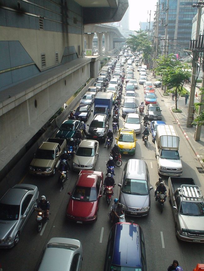 昔、テレビで見た風景。<br /><br /><br />そのまんま。<br /><br /><br />混み過ぎ。