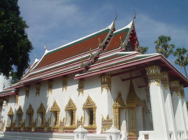 あまり覚えてないけど、<br /><br /><br />一番駅から近い気がしました。